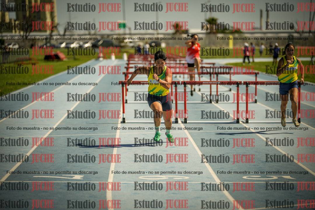 Fotos de los 100mts con vallas de mujeres - heptatlón 1