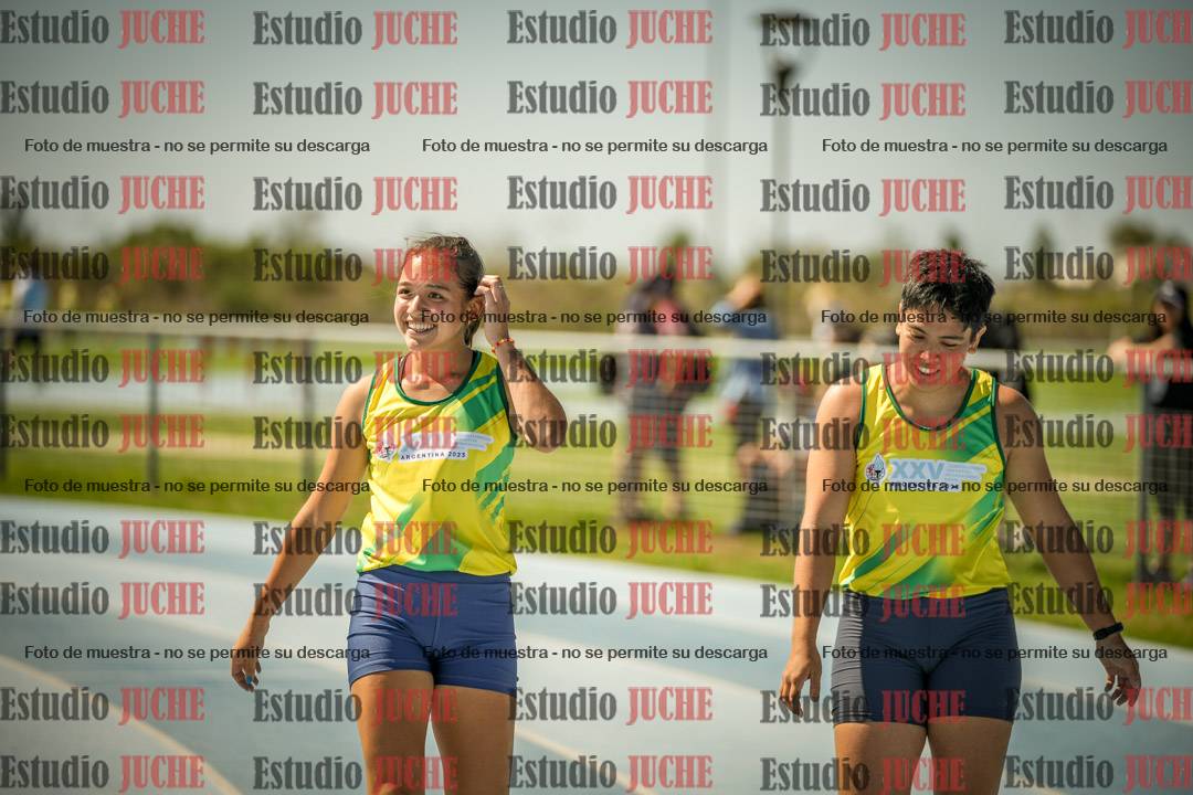 Fotos de los 100mts con vallas de mujeres - heptatlón 1