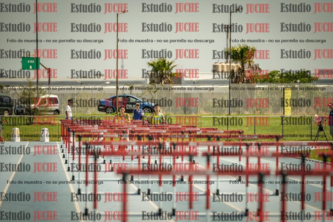 Fotos de los 110mts con vallas de varones LIBRE - FINAL