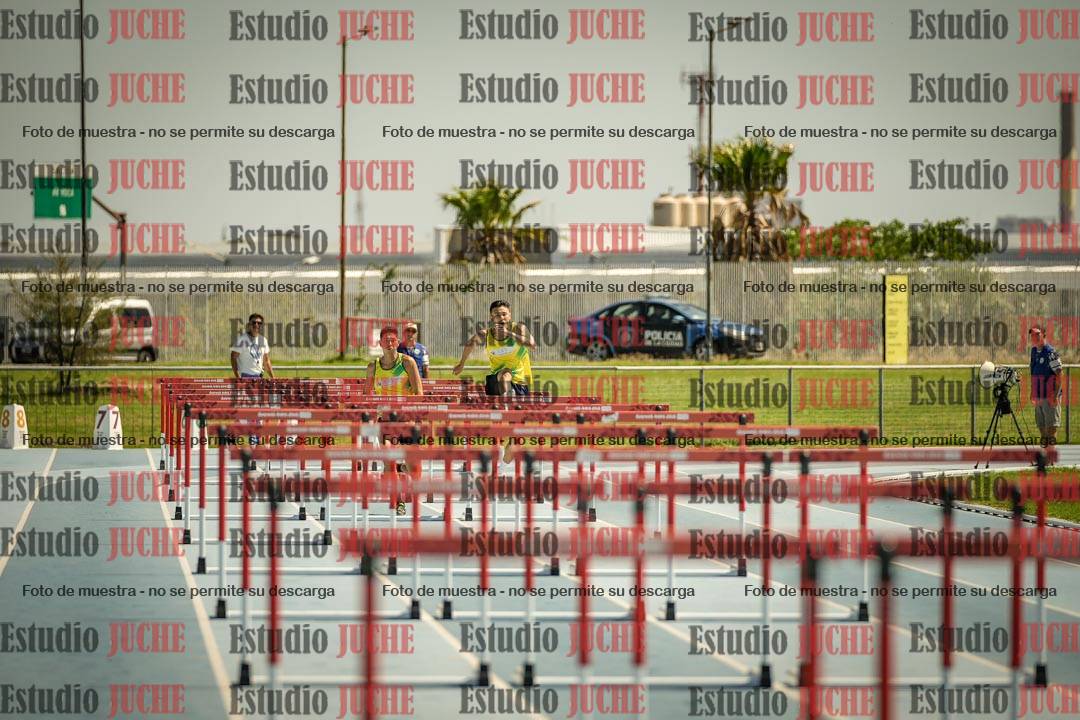 Fotos de los 110mts con vallas de varones LIBRE - FINAL