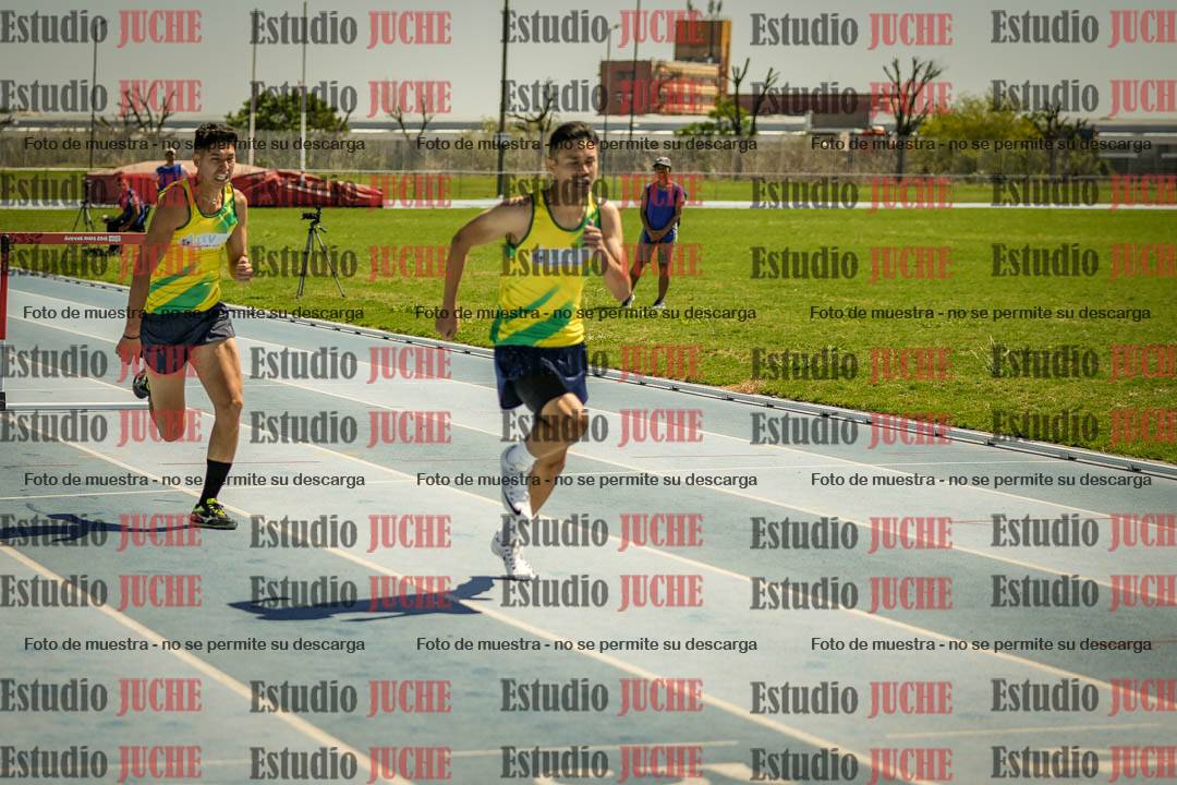 Fotos de los 110mts con vallas de varones LIBRE - FINAL