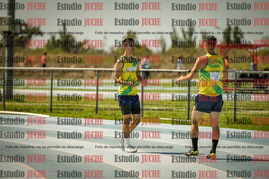 Fotos de los 110mts con vallas de varones LIBRE - FINAL