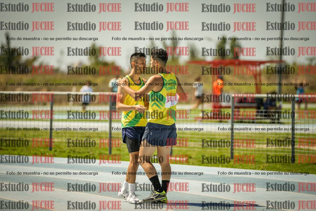 Fotos de los 110mts con vallas de varones LIBRE - FINAL