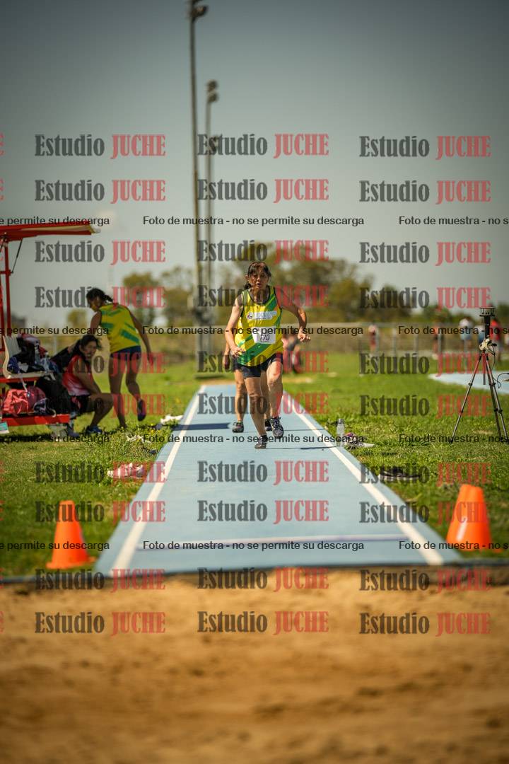 Fotos del salto en largo de mujeres LIBRE/MASTER - FINAL