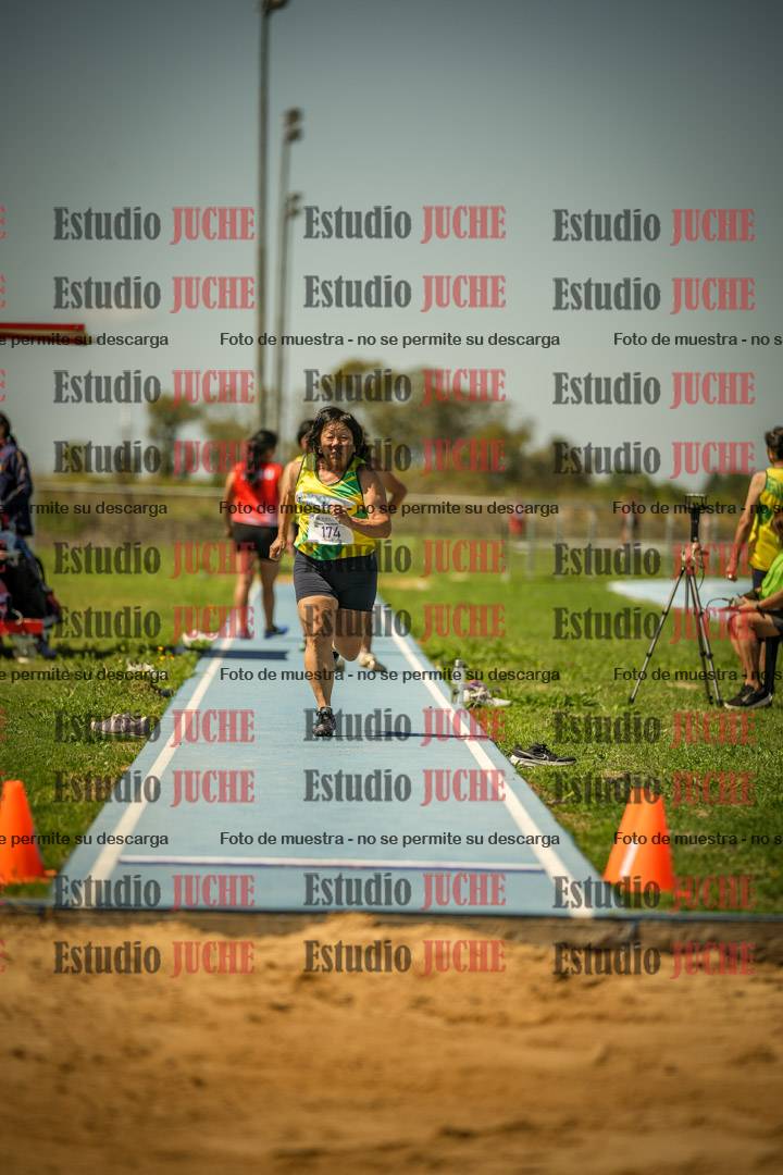 Fotos del salto en largo de mujeres LIBRE/MASTER - FINAL