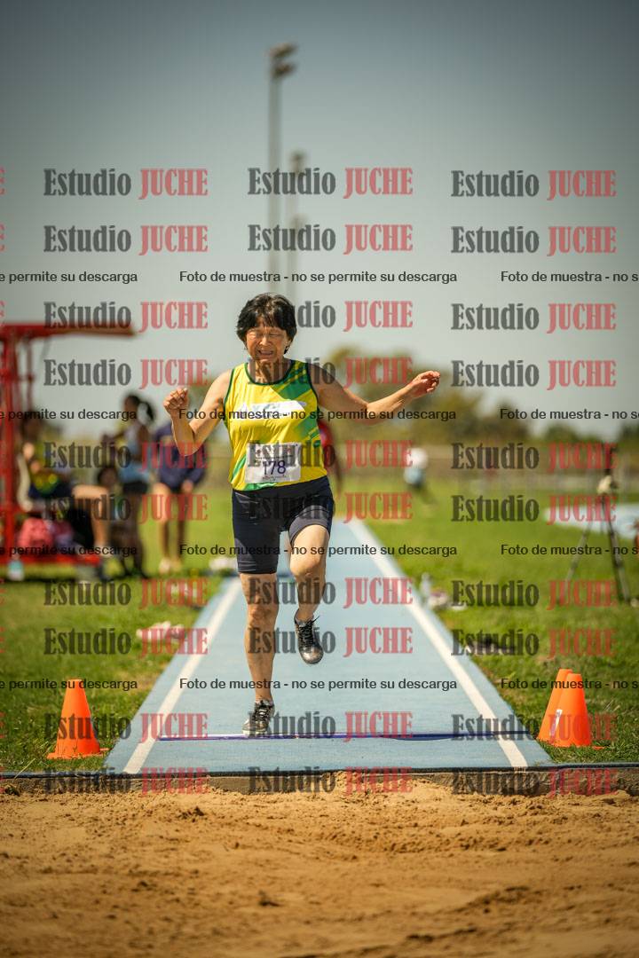 Fotos del salto en largo de mujeres LIBRE/MASTER - FINAL