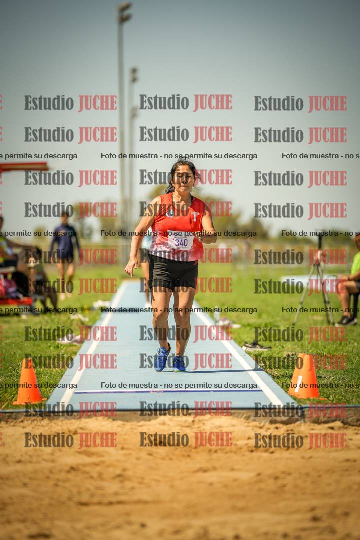Fotos del salto en largo de mujeres LIBRE/MASTER - FINAL