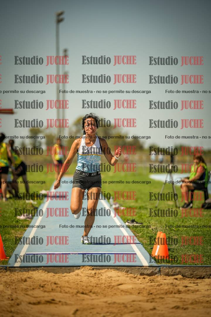 Fotos del salto en largo de mujeres LIBRE/MASTER - FINAL