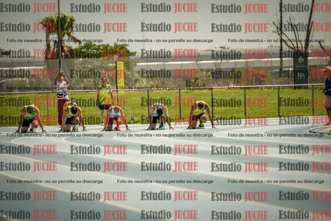 Fotos de los 100mts llanos de varones MASTER - FINAL (1 y 2)