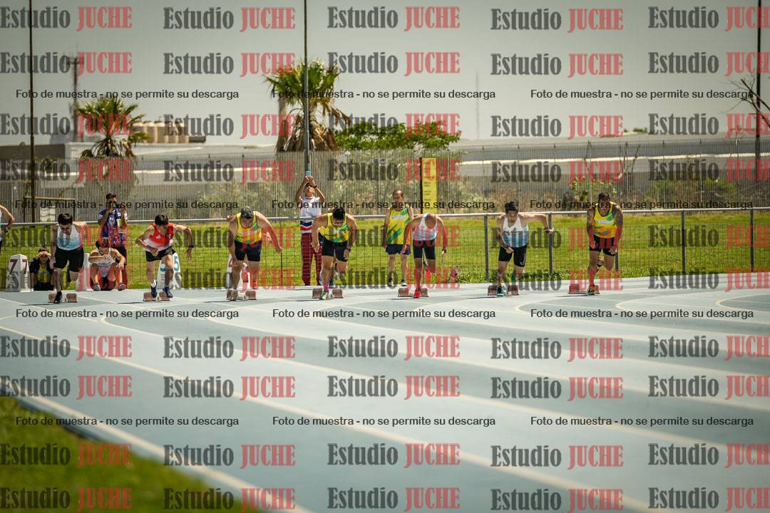 Fotos de los 100mts llanos de varones MASTER - FINAL (1 y 2)