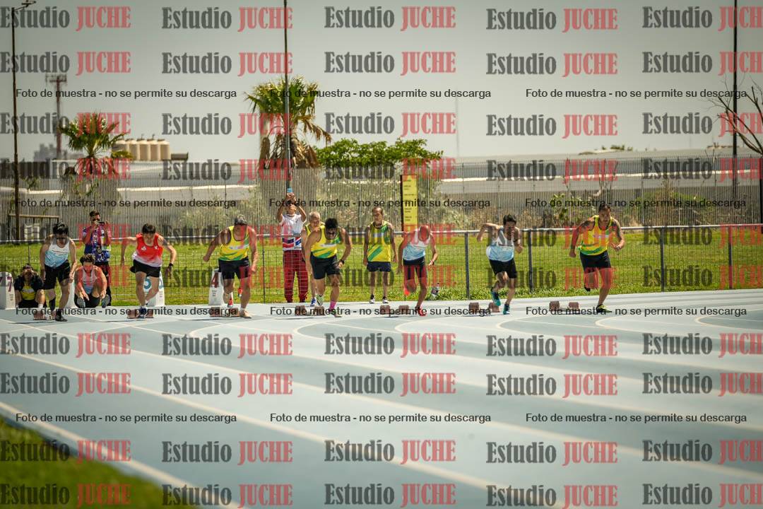 Fotos de los 100mts llanos de varones MASTER - FINAL (1 y 2)