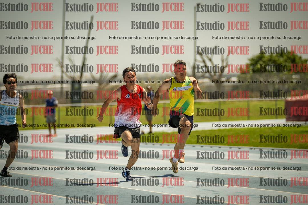 Fotos de los 100mts llanos de varones MASTER - FINAL (1 y 2)