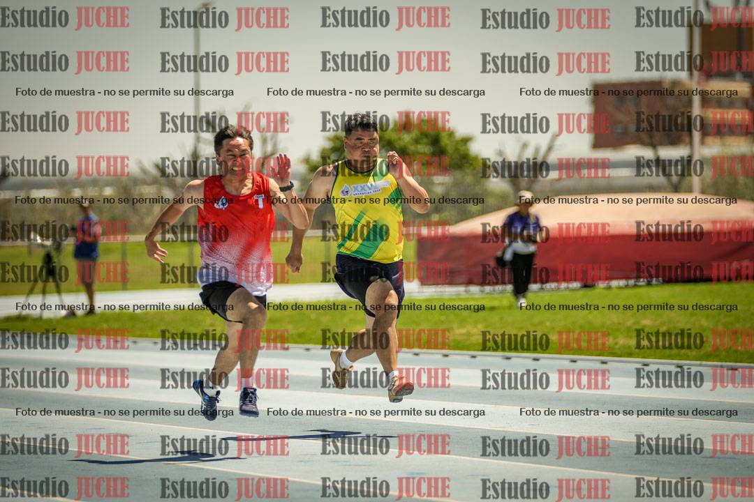 Fotos de los 100mts llanos de varones MASTER - FINAL (1 y 2)