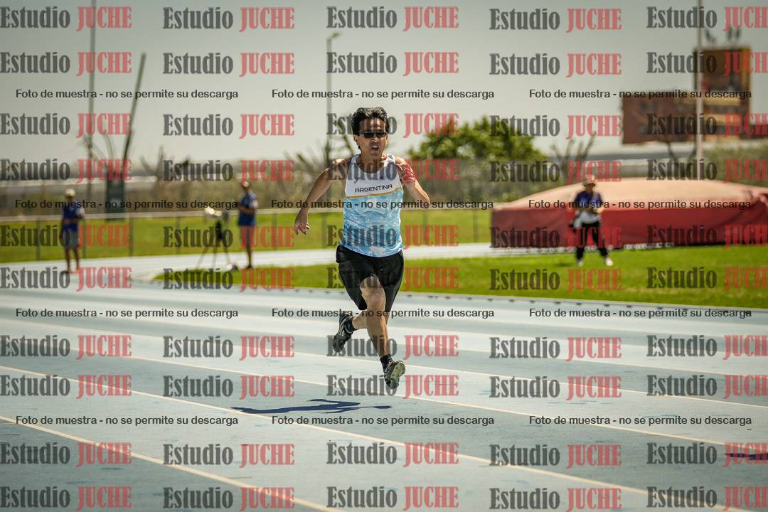 Fotos de los 100mts llanos de varones MASTER - FINAL (1 y 2)