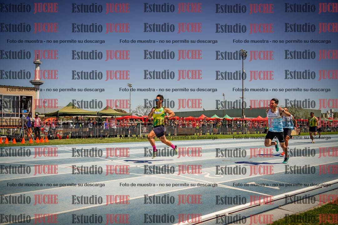 Fotos de los 100mts llanos de varones MASTER - FINAL (1 y 2)