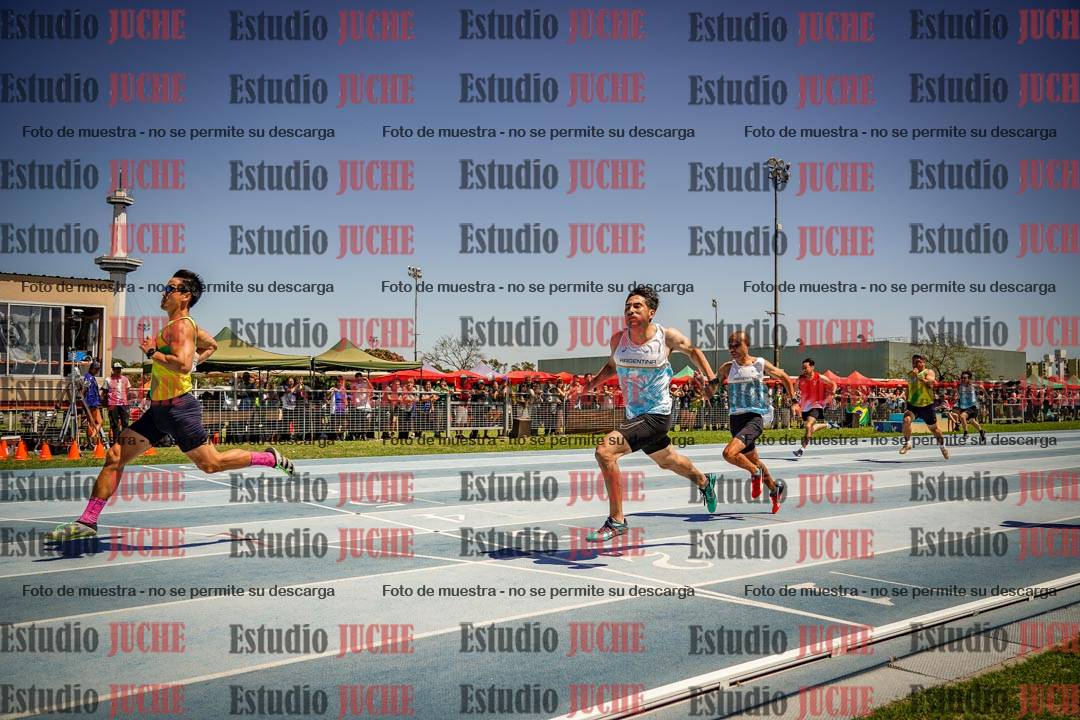Fotos de los 100mts llanos de varones MASTER - FINAL (1 y 2)
