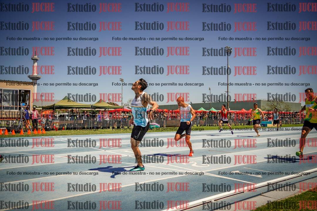 Fotos de los 100mts llanos de varones MASTER - FINAL (1 y 2)
