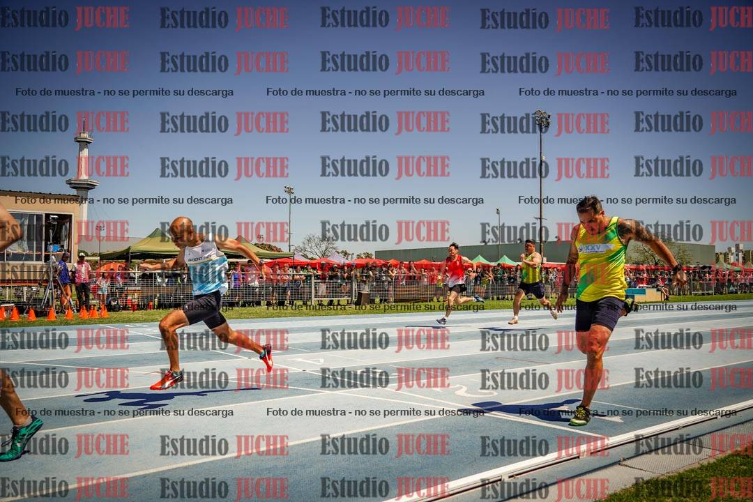 Fotos de los 100mts llanos de varones MASTER - FINAL (1 y 2)