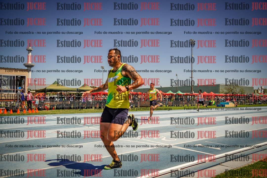 Fotos de los 100mts llanos de varones MASTER - FINAL (1 y 2)