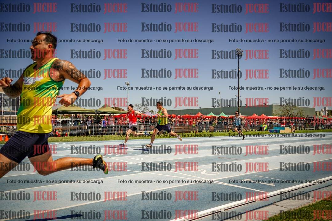 Fotos de los 100mts llanos de varones MASTER - FINAL (1 y 2)