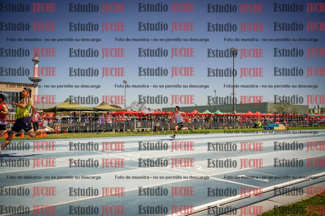 Fotos de los 100mts llanos de varones MASTER - FINAL (1 y 2)