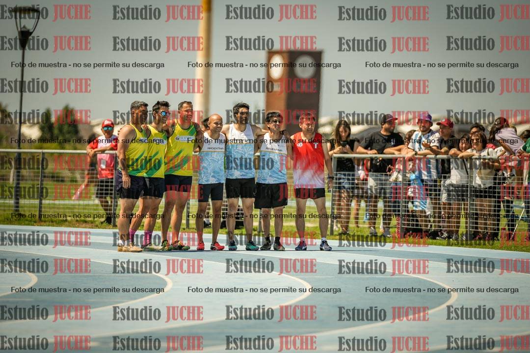 Fotos de los 100mts llanos de varones MASTER - FINAL (1 y 2)