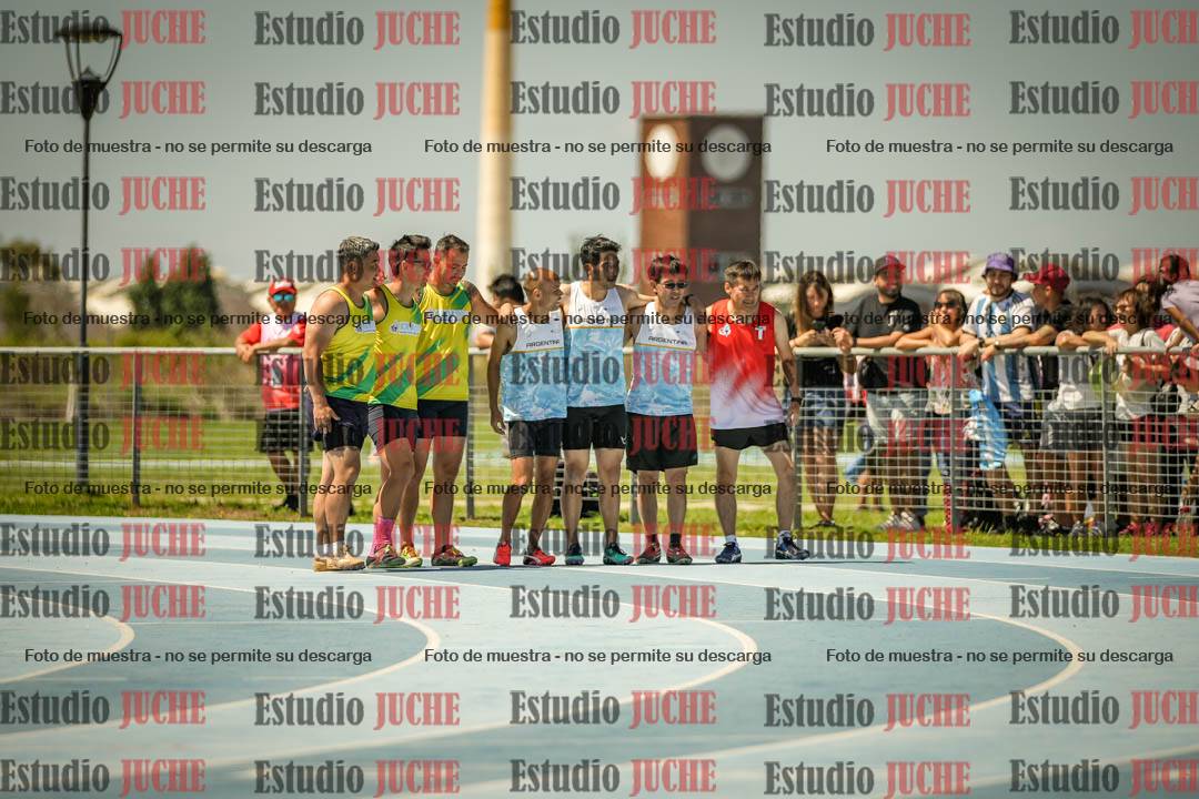 Fotos de los 100mts llanos de varones MASTER - FINAL (1 y 2)