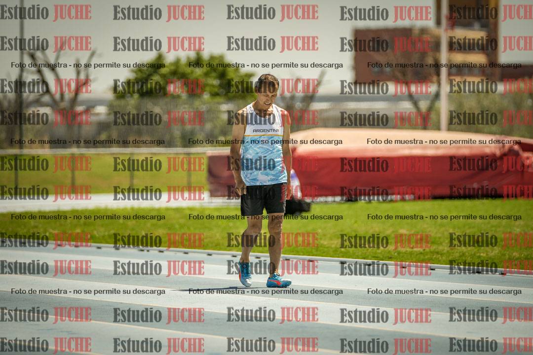 Fotos de los 100mts llanos de varones MASTER - FINAL (1 y 2)