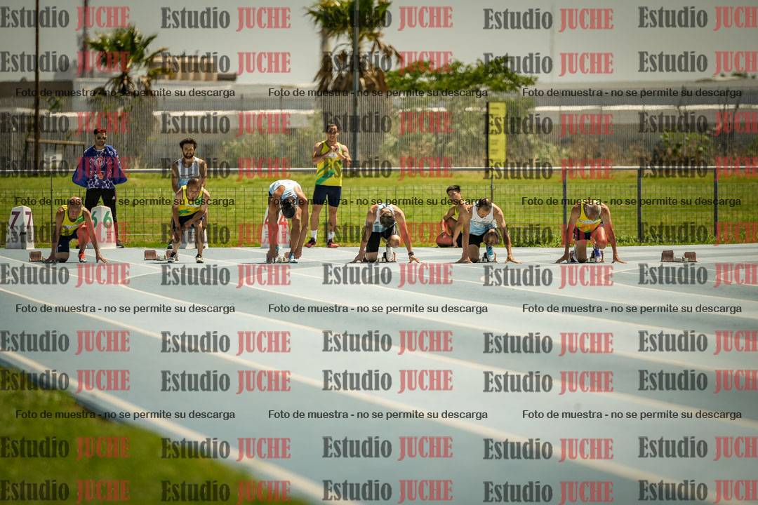 Fotos de los 100mts llanos de varones MASTER - FINAL (1 y 2)