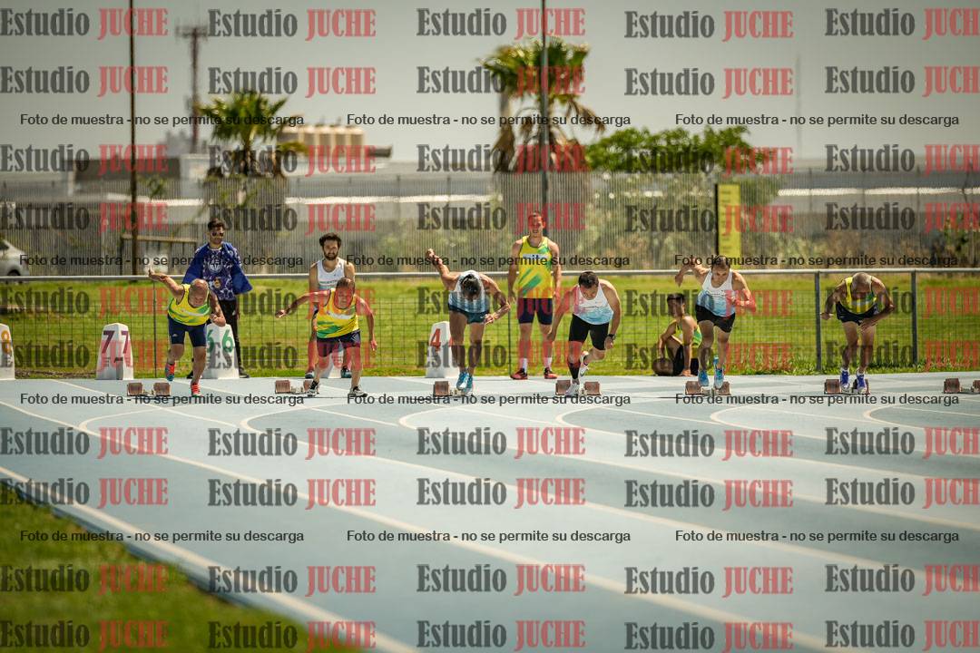 Fotos de los 100mts llanos de varones MASTER - FINAL (1 y 2)