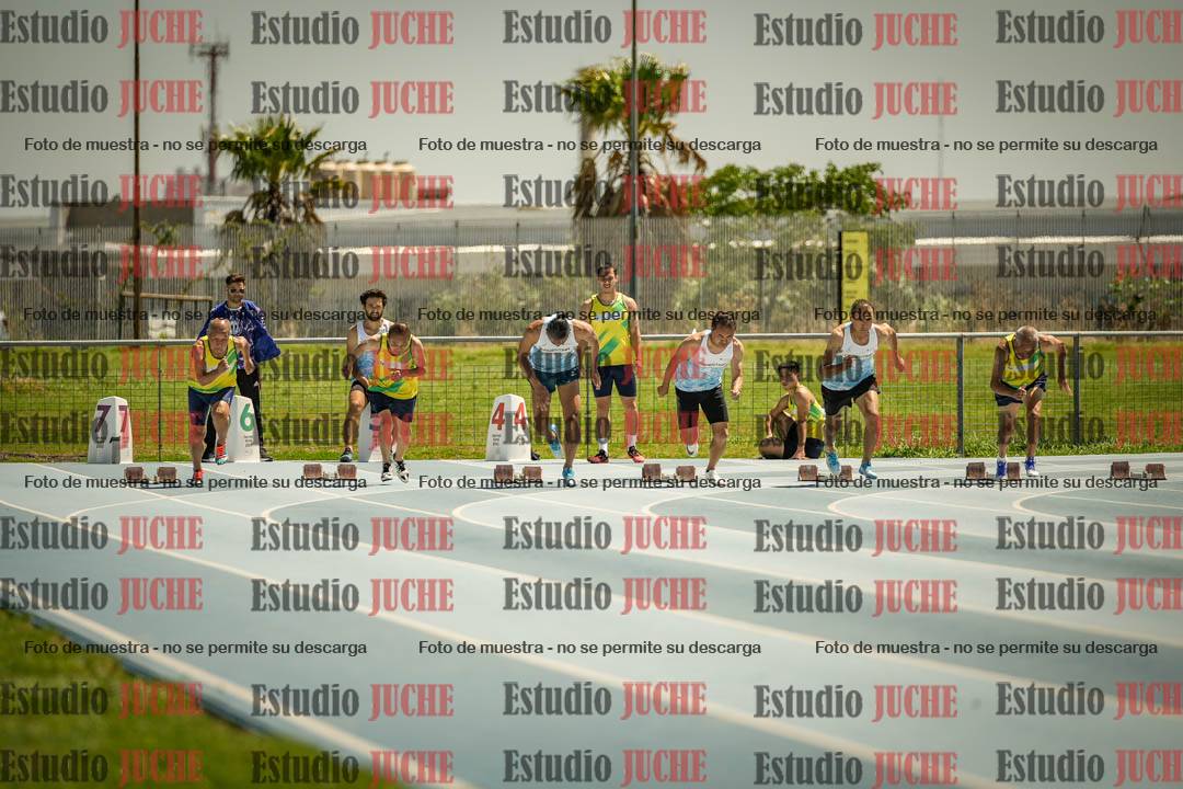 Fotos de los 100mts llanos de varones MASTER - FINAL (1 y 2)