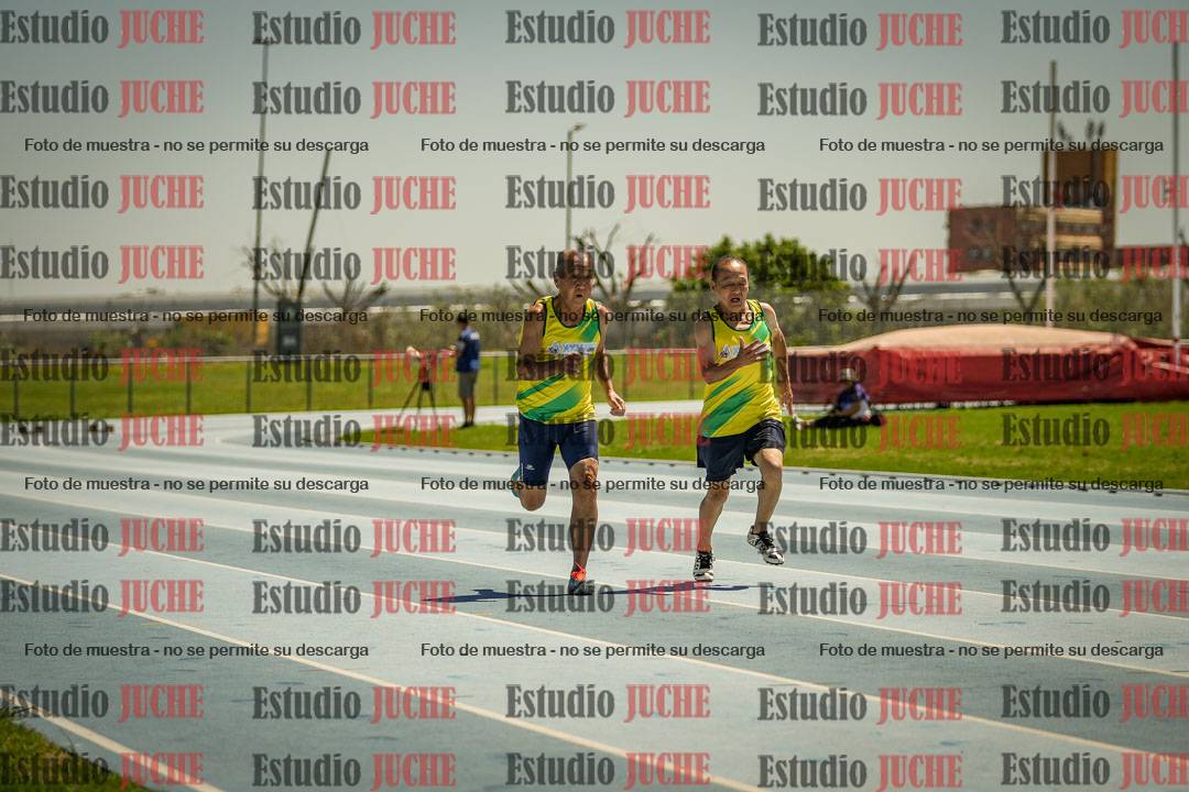 Fotos de los 100mts llanos de varones MASTER - FINAL (1 y 2)