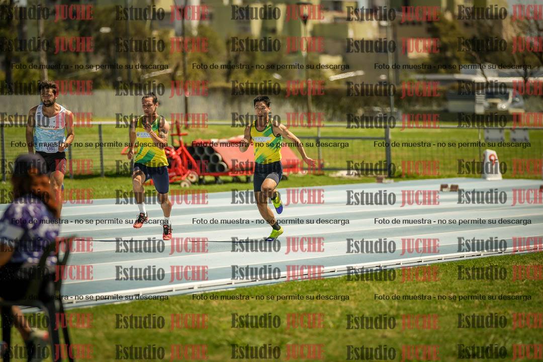 Fotos de los 100mts llanos de varones - decatlón 1