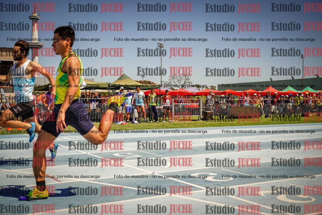 Fotos de los 100mts llanos de varones - decatlón 1