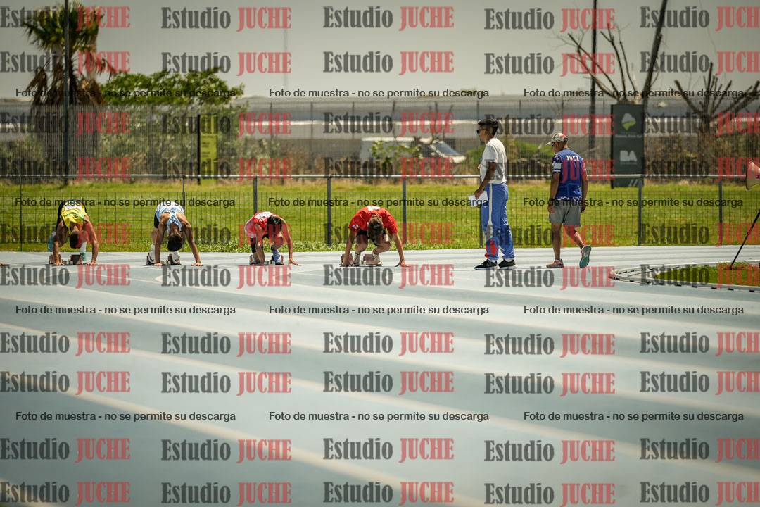 Fotos de los 100mts llanos de varones LIBRE - FINAL