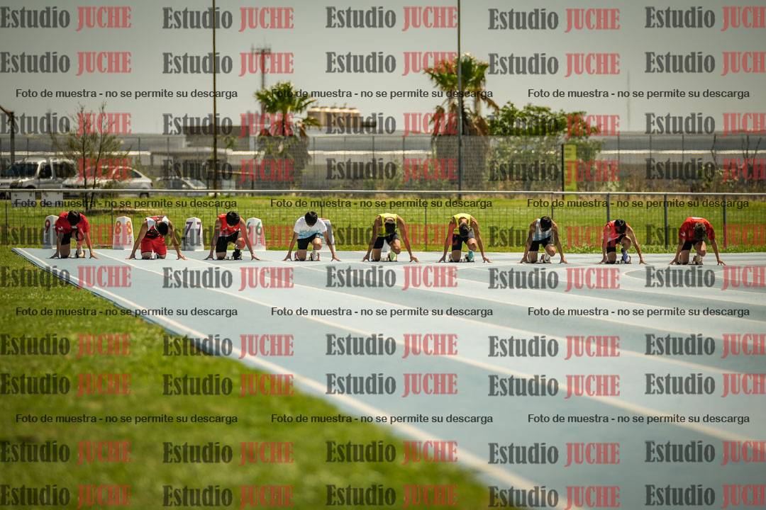 Fotos de los 100mts llanos de varones LIBRE - FINAL