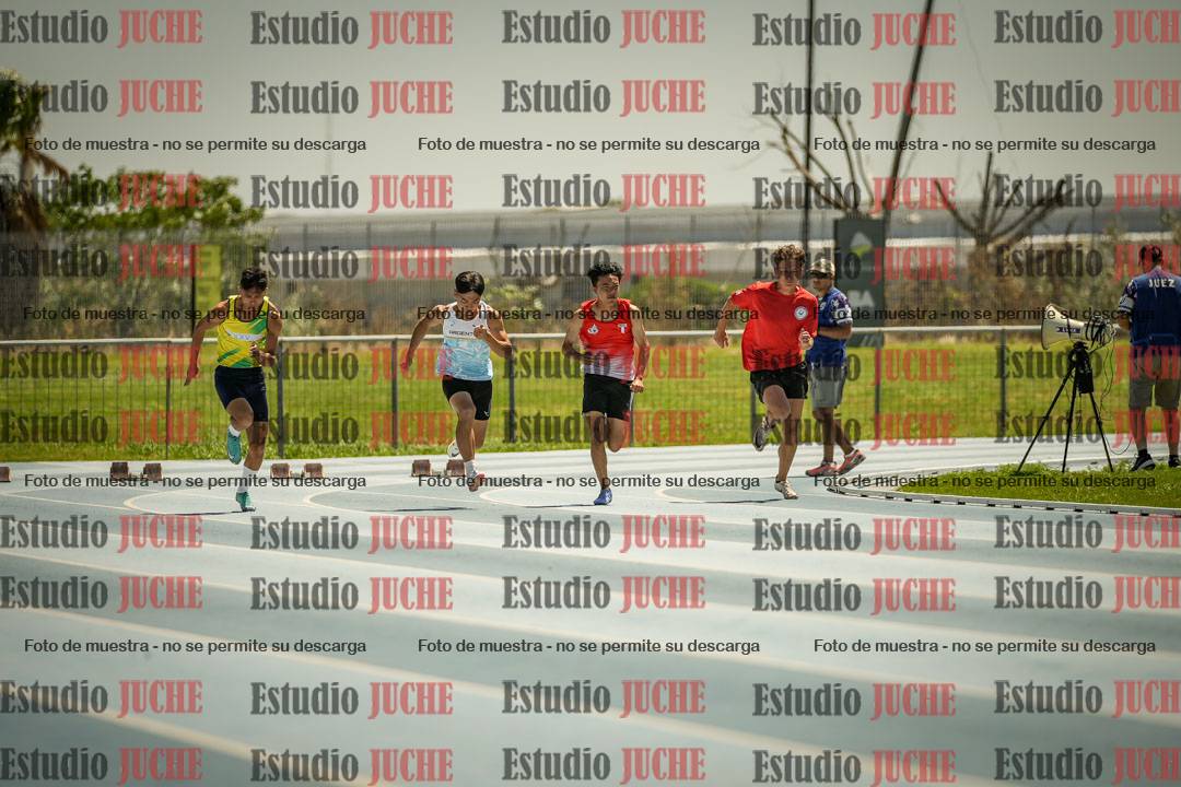 Fotos de los 100mts llanos de varones LIBRE - FINAL