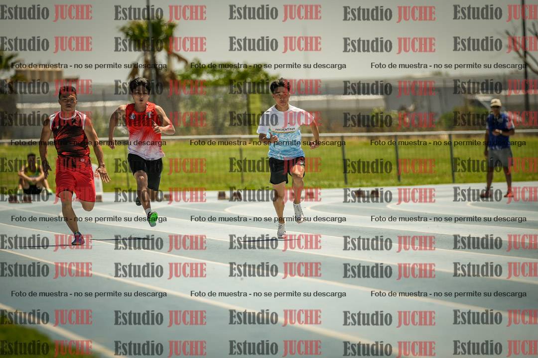 Fotos de los 100mts llanos de varones LIBRE - FINAL