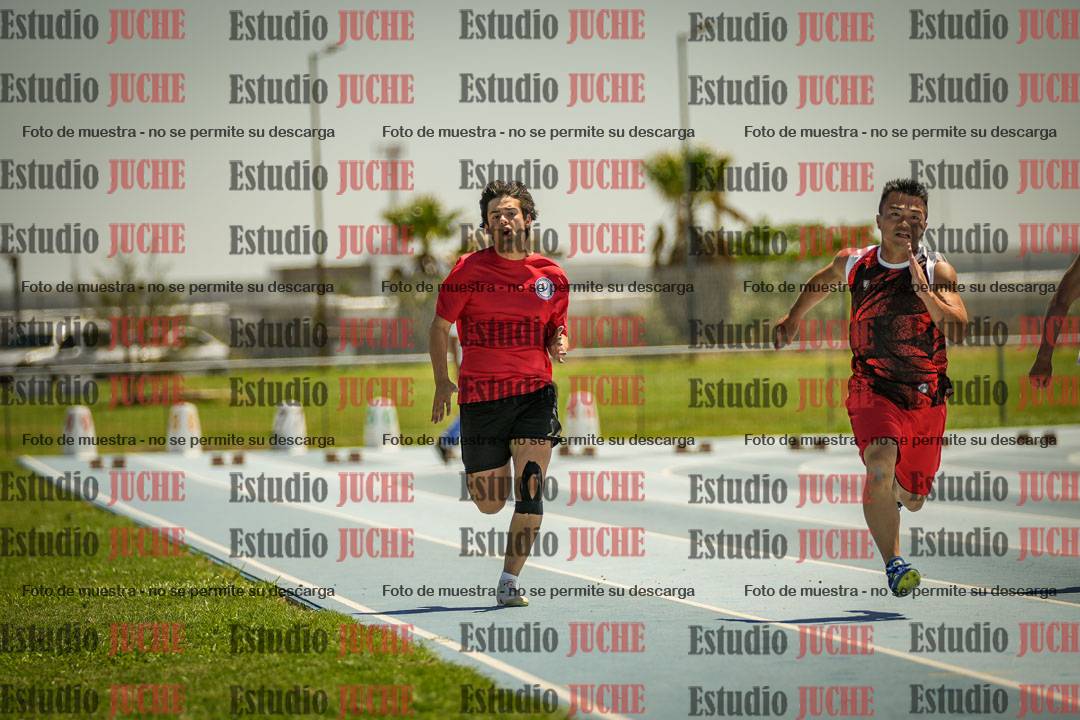 Fotos de los 100mts llanos de varones LIBRE - FINAL