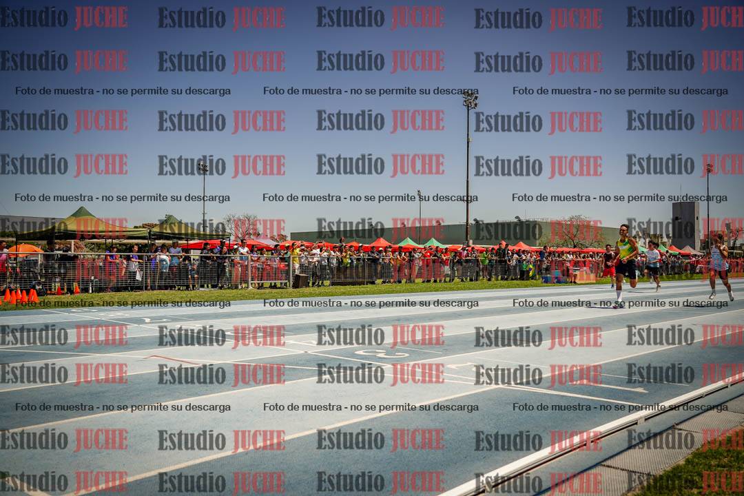 Fotos de los 100mts llanos de varones LIBRE - FINAL