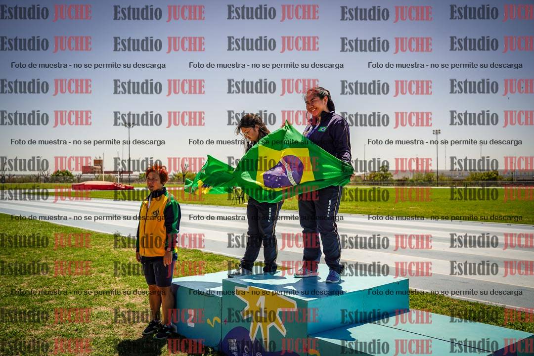 Fotos de algunos podios y extras del torneo