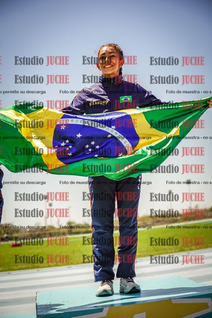 Fotos de algunos podios y extras del torneo