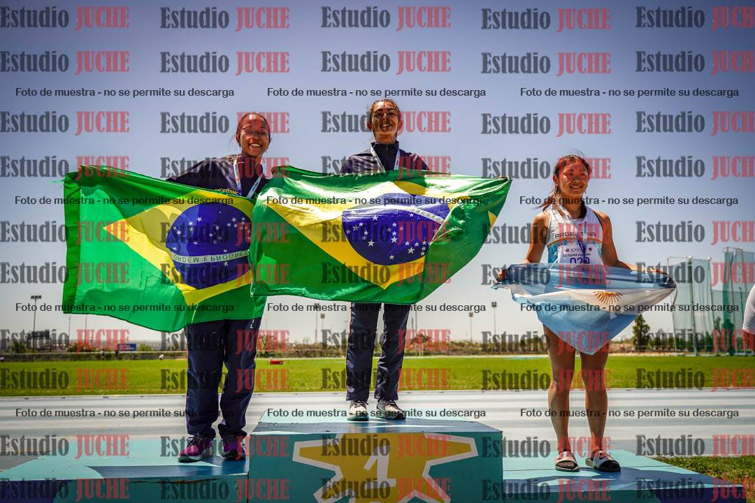 Fotos de algunos podios y extras del torneo