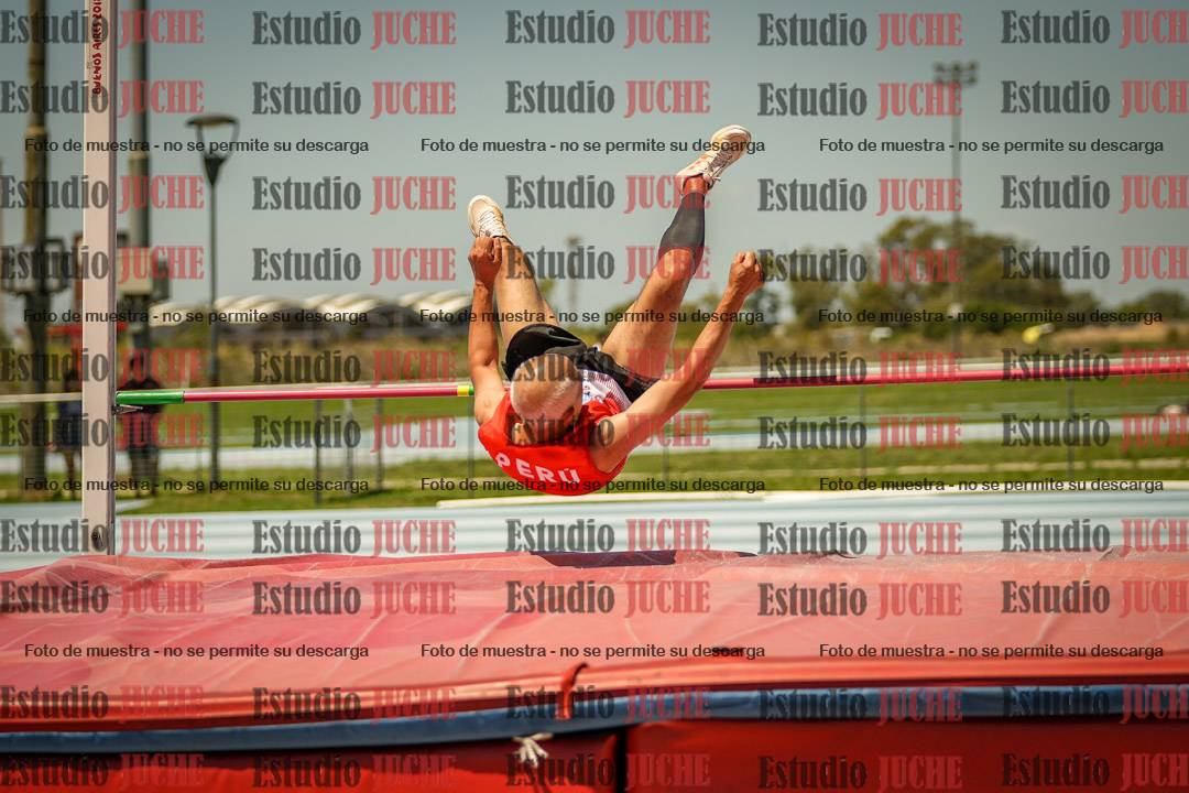 Fotos del salto en alto de varones MASTER - FINAL