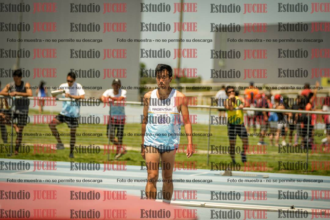 Fotos del salto en alto de varones MASTER - FINAL
