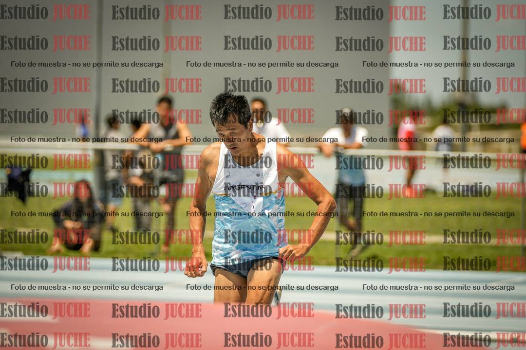 Fotos del salto en alto de varones MASTER - FINAL