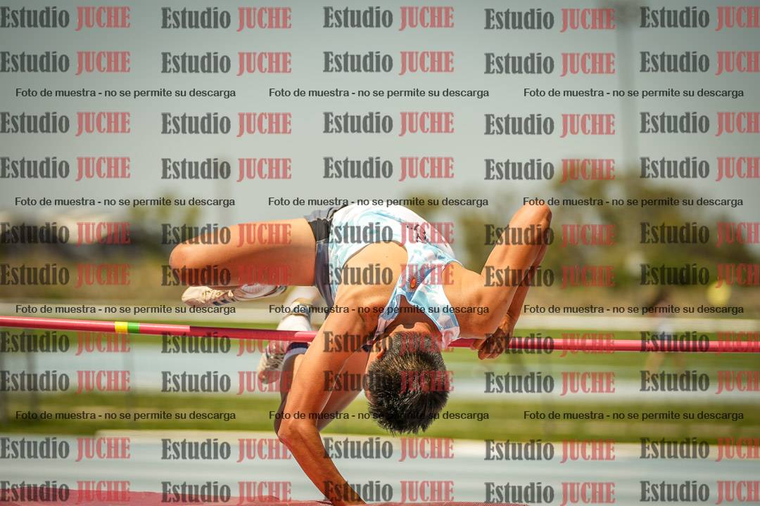Fotos del salto en alto de varones MASTER - FINAL