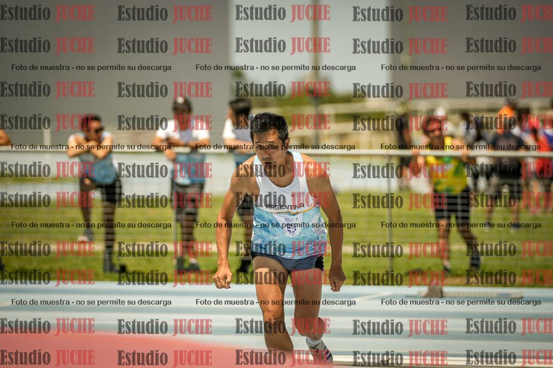 Fotos del salto en alto de varones MASTER - FINAL