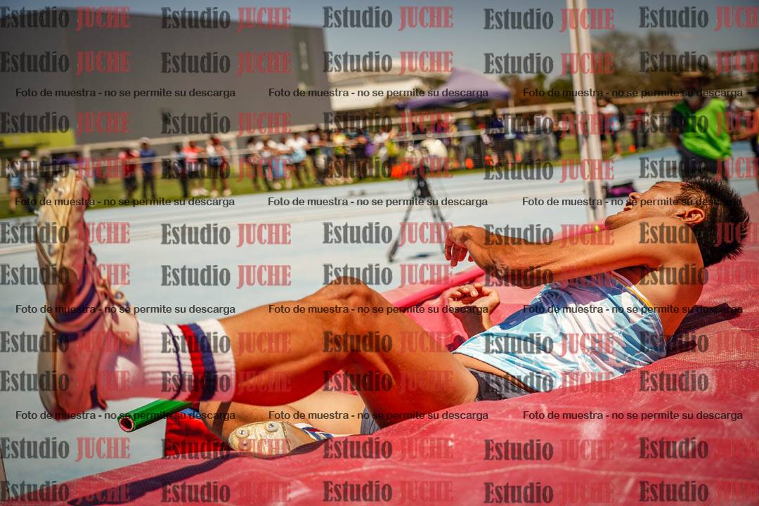 Fotos del salto en alto de varones MASTER - FINAL