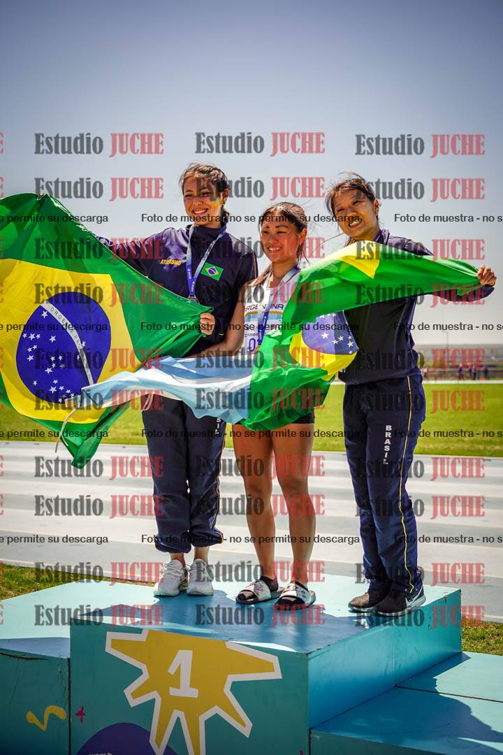 Fotos de algunos podios y extras del torneo